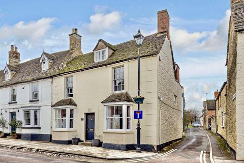 4 bedroom end of terrace house for sale - High Street, Cricklade, Swindon