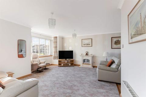 2 Baxter Road, Crossgates, Cowdenbeath, KY4 8AQ