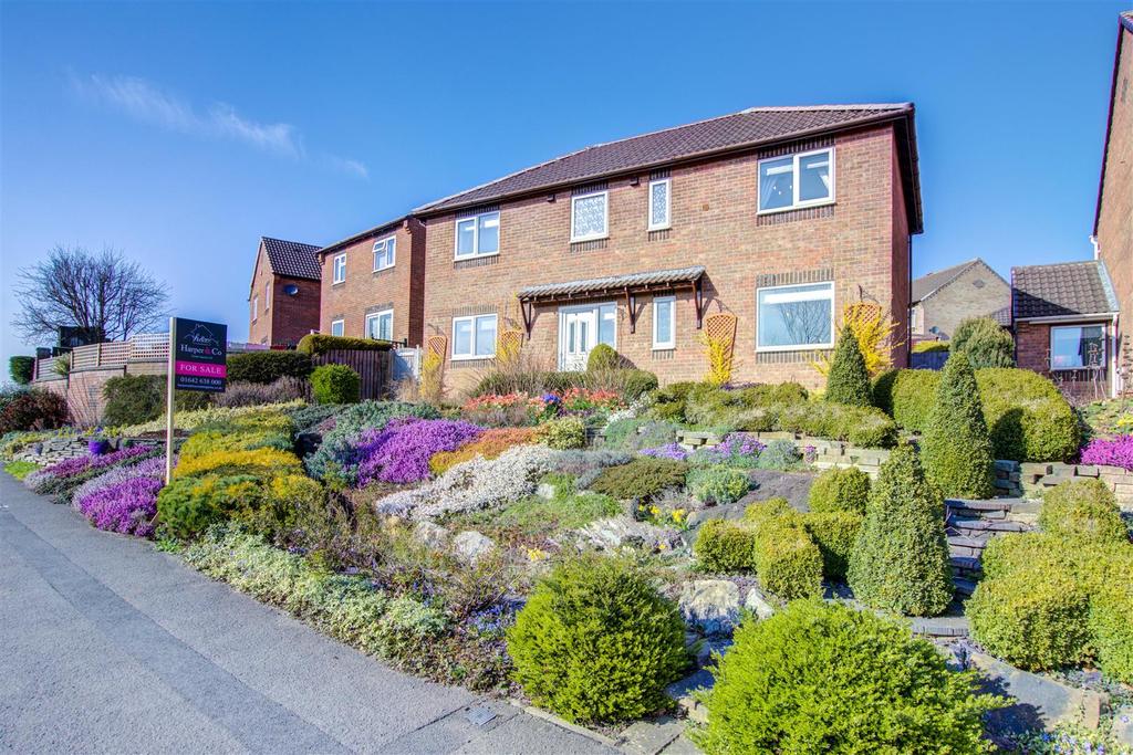 Eagle Park, Marton, Middlesbrough... 4 bed detached house £290,000