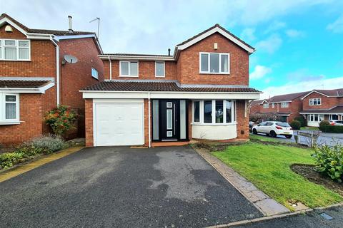 13 Cambridge Drive, Nuneaton, CV10 8LW