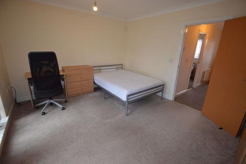4 bedroom house to rent - Chorlton Road, Manchester