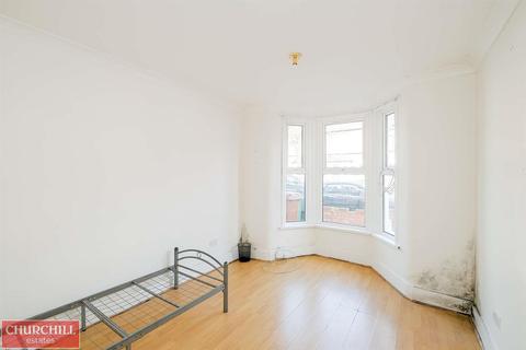 96 Bedford Road, London, E17 4PU
