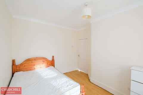 96 Bedford Road, London, E17 4PU