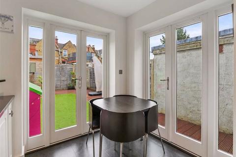 50 Larkbere Road, London, SE26 4HB