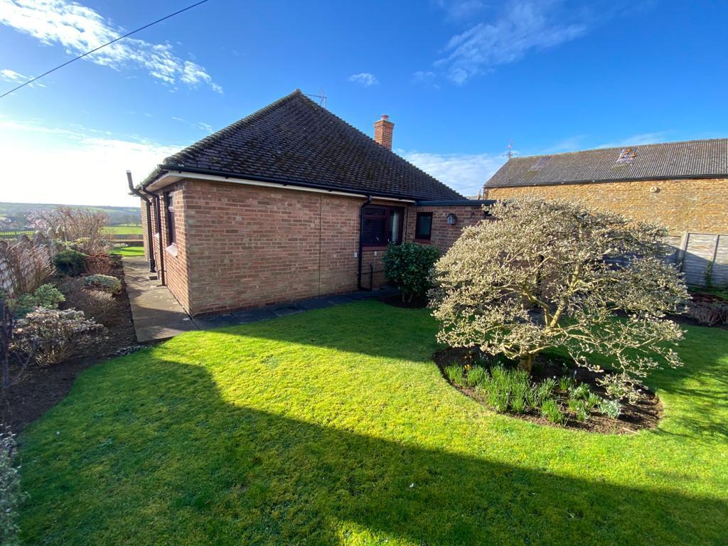 London End, Earls Barton... 2 bed detached bungalow £335,000