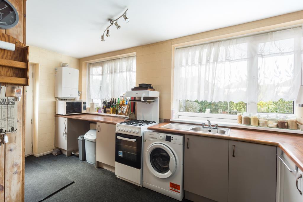 Ainsty View, Wetherby 3 bed semidetached house £243,000