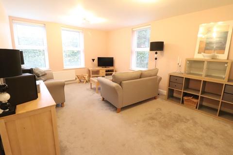 2 bedroom apartment for sale - Oakfield House, Binswood Avenue, Leamington Spa