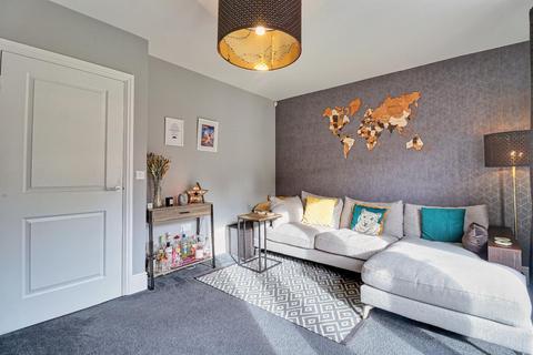 27 Bletchley Road, Horsforth, Leeds, LS18 4FG