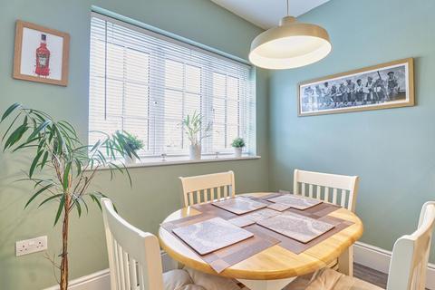 27 Bletchley Road, Horsforth, Leeds, LS18 4FG
