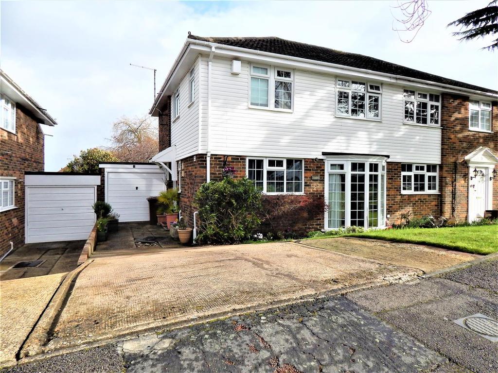 St. Johns Way, Rochester 3 bed semidetached house £350,000