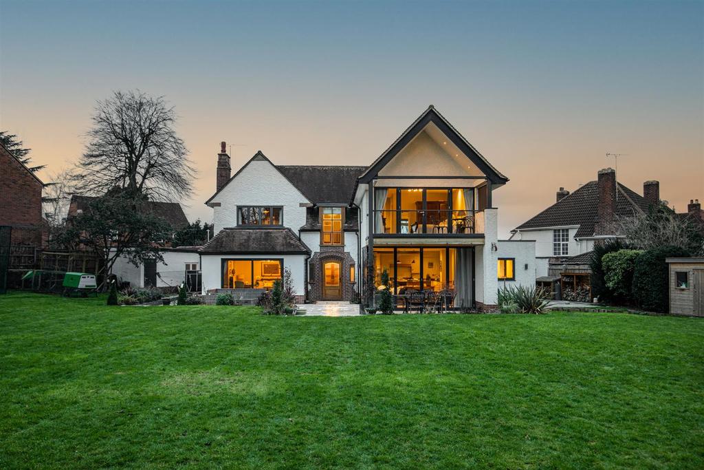 Powys Avenue, Leicester 5 bed detached house £975,000