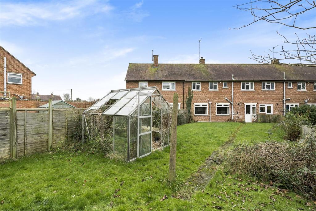 Archery Walk, Hailsham 3 bed terraced house £240,000