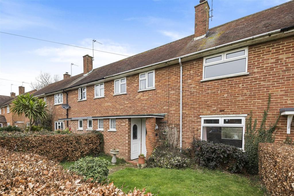 Archery Walk, Hailsham 3 bed terraced house £240,000