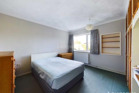 37 Brackenwoods, Necton, Swaffham, PE37 8EU