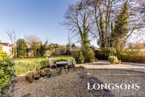37 Brackenwoods, Necton, Swaffham, PE37 8EU