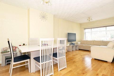 54 Rusper Road, London, N22 6RA