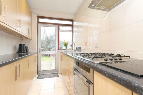 54 Rusper Road, London, N22 6RA