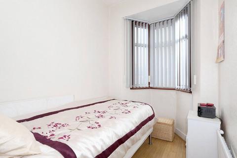 54 Rusper Road, London, N22 6RA