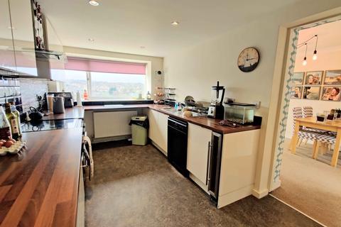 49 Long Ridge, Brighouse, HD6 3RZ