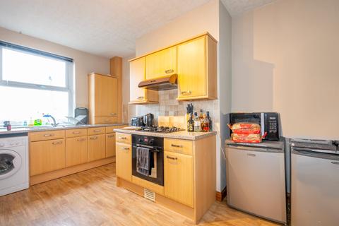 53 Wakefield Road, Drighlington, Bradford, BD11 1DH