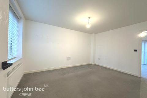 3 bedroom semi-detached house to rent, Great Tithes Place, Crewe