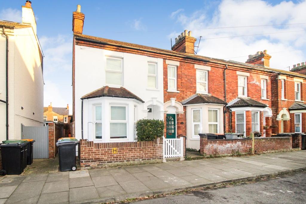 Dudley Street, Bedford 3 bed cluster house £1,100 pcm (£254 pw)
