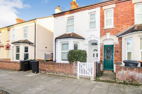 3 bedroom semi-detached house to rent - Dudley Street, Bedford