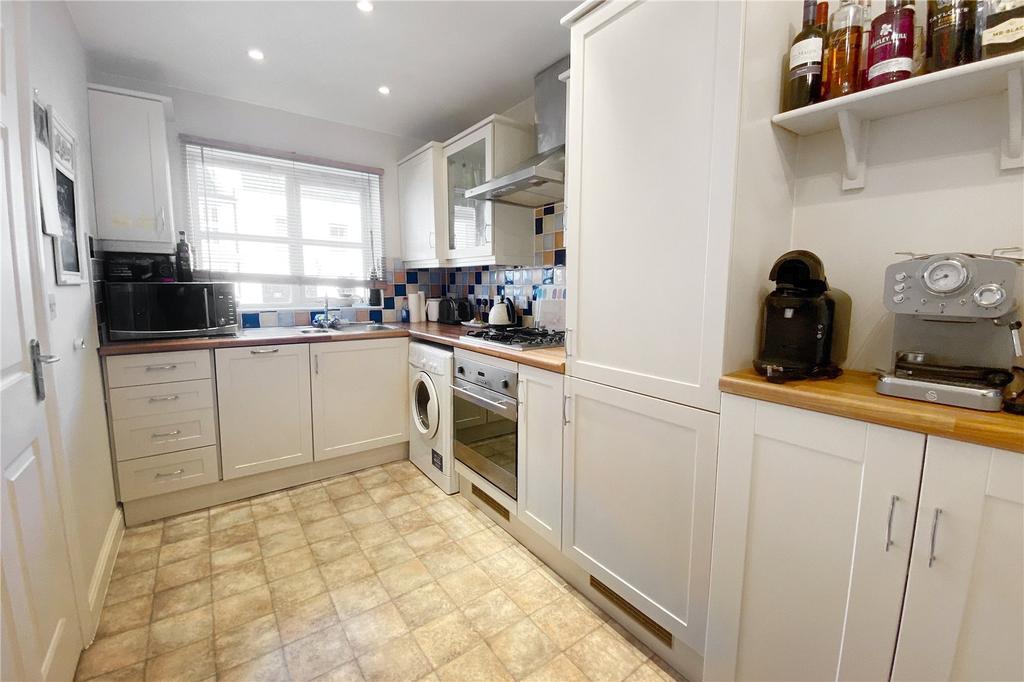 Mariners Quay, Littlehampton 3 bed terraced house £345,000