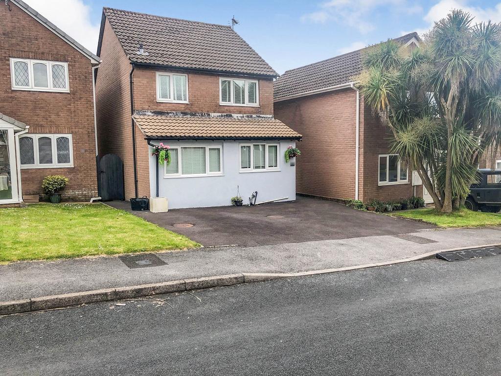Heol Castell Coety, Litchard, Bridgend County. CF31 1PU 3 bed detached