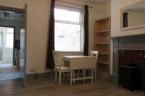 1 bedroom ground floor flat to rent, REF: 10873 | Ground Floor | Cyril Street | Northampton | NN1