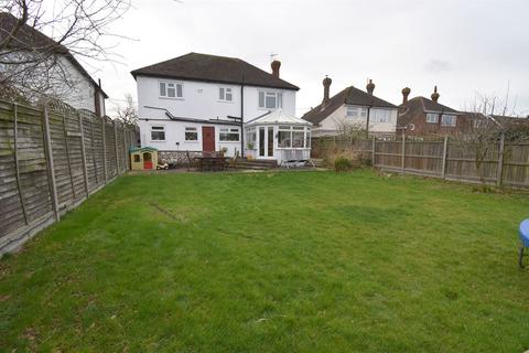 27 Cherry Orchard, Chestfield, Whitstable, CT5 3NH
