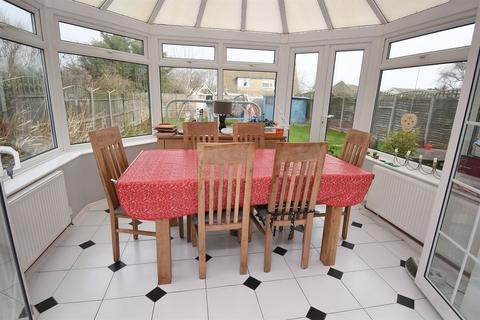 27 Cherry Orchard, Chestfield, Whitstable, CT5 3NH