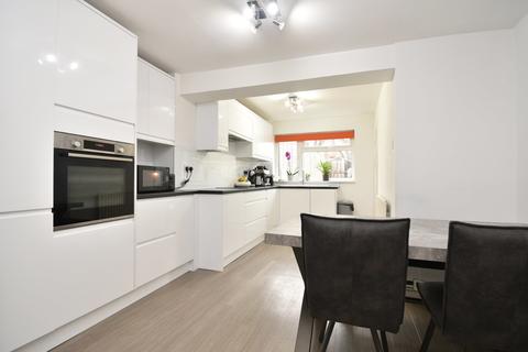 10 Parkway, Stevenage, SG2 8DJ