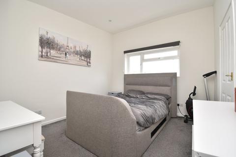 10 Parkway, Stevenage, SG2 8DJ