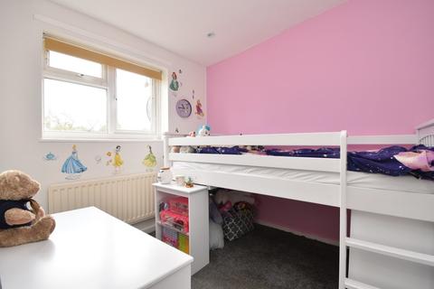 10 Parkway, Stevenage, SG2 8DJ