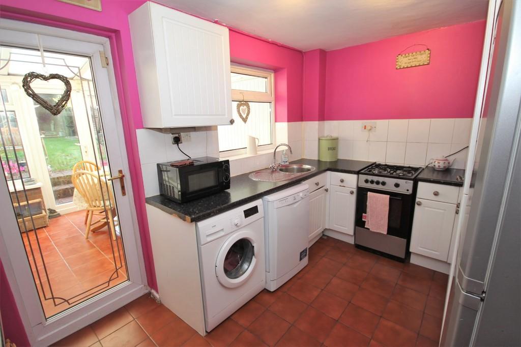 Amberley Close, Pontprennau, Cardiff 2 bed terraced house £200,000