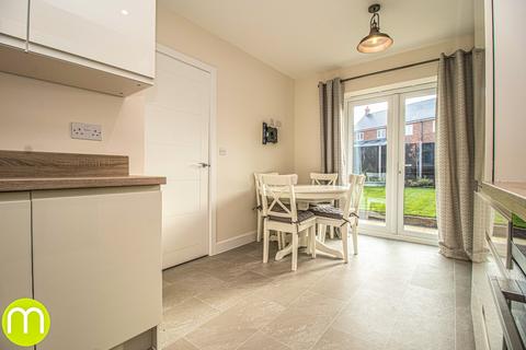 6 Batterham Close, Stanway, Colchester, CO3 0BH