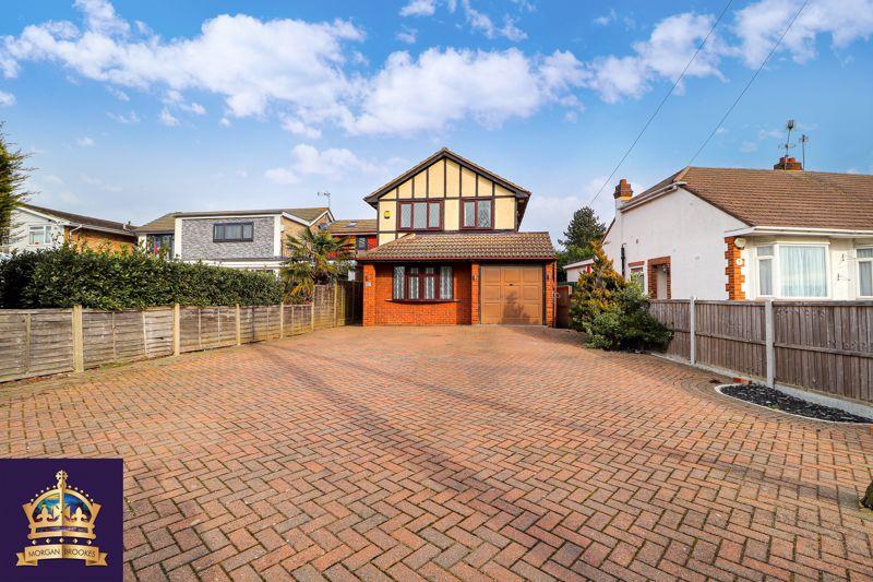 Hart Road, Thundersley, Benfleet 4 bed detached house £500,000