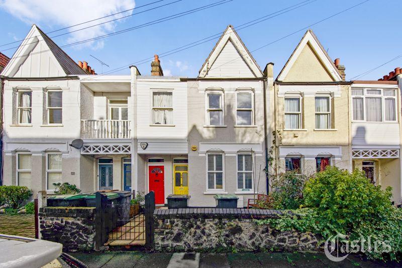 Sirdar Road, London, N22 2 bed apartment £475,000
