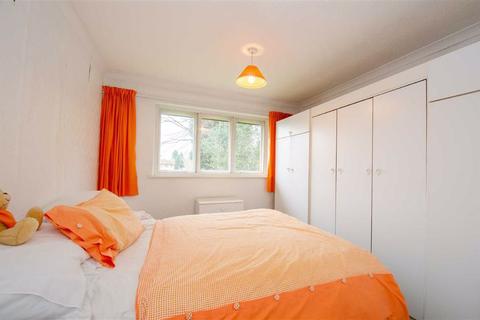 29 Blakebrook Gardens, Kidderminster, DY11 6RF