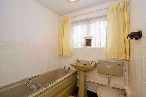 29 Blakebrook Gardens, Kidderminster, DY11 6RF