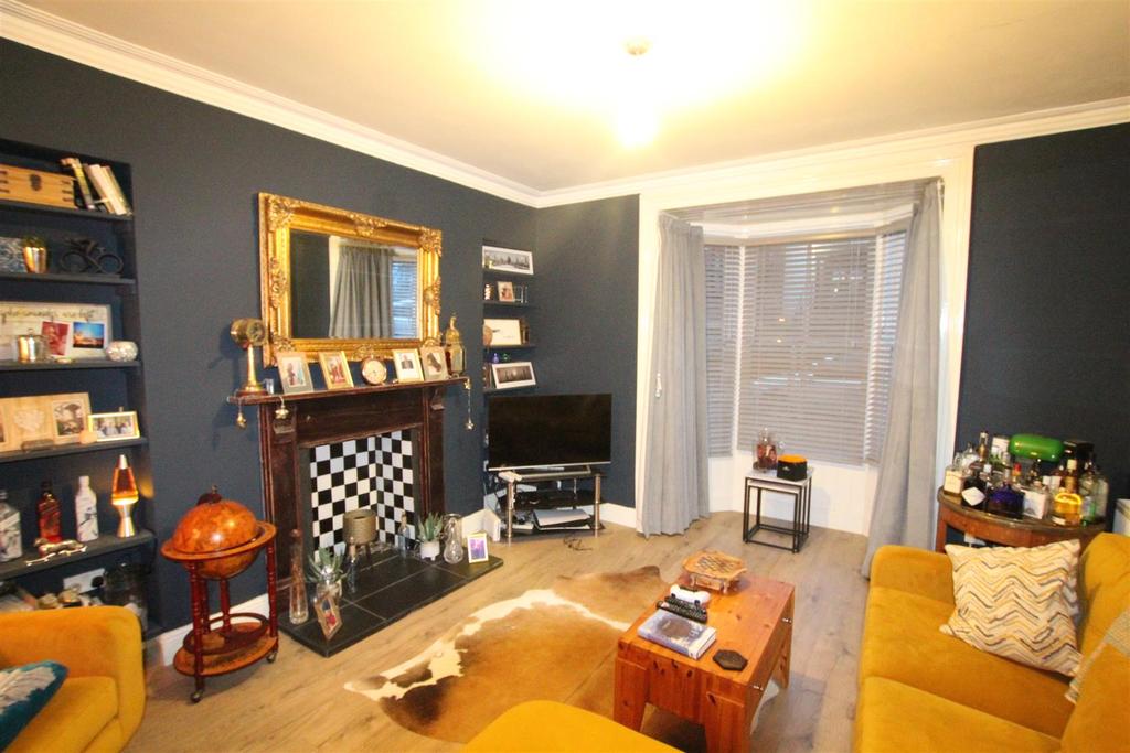 Bryn Road, Lampeter 3 bed house £195,000