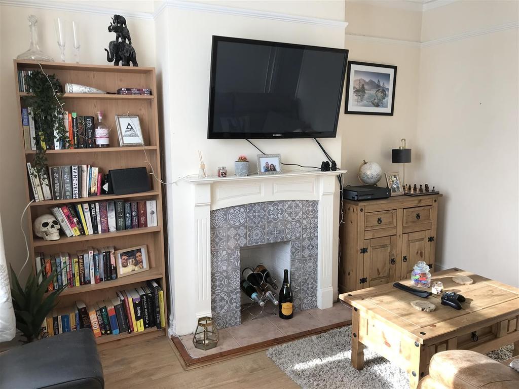Eade Road, Norwich 3 bed terraced house £220,000