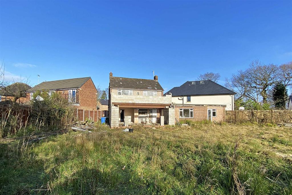 Warburton Close, Hale Barns 3 bed detached house £650,000