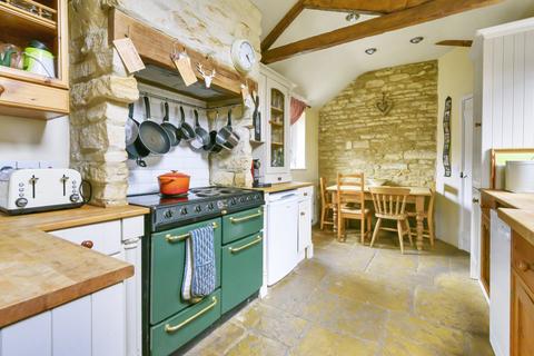 43 High Street, Avening, Tetbury, GL8 8NF