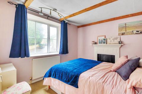 43 High Street, Avening, Tetbury, GL8 8NF