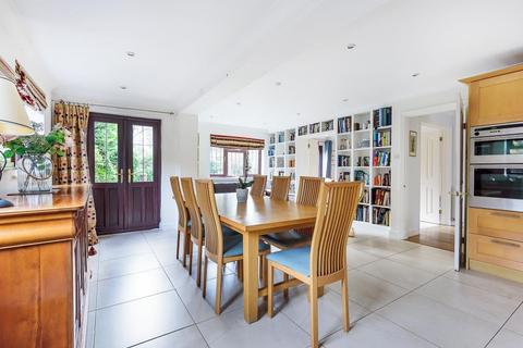 7 Crees Meadow, Windlesham, GU20 6QA