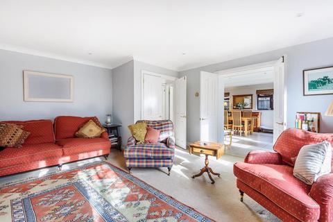7 Crees Meadow, Windlesham, GU20 6QA