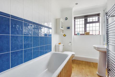 7 Crees Meadow, Windlesham, GU20 6QA