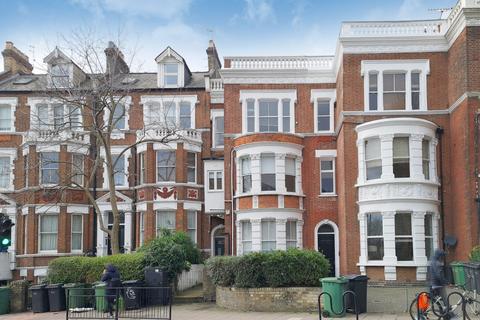 Studio to rent, West End Lane, West Hampstead NW6